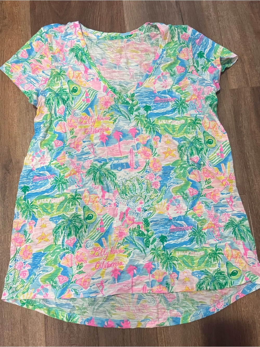 Lilly Pulitzer Multicolor Tropical V-Neck Tee - Pink, Green, Blue